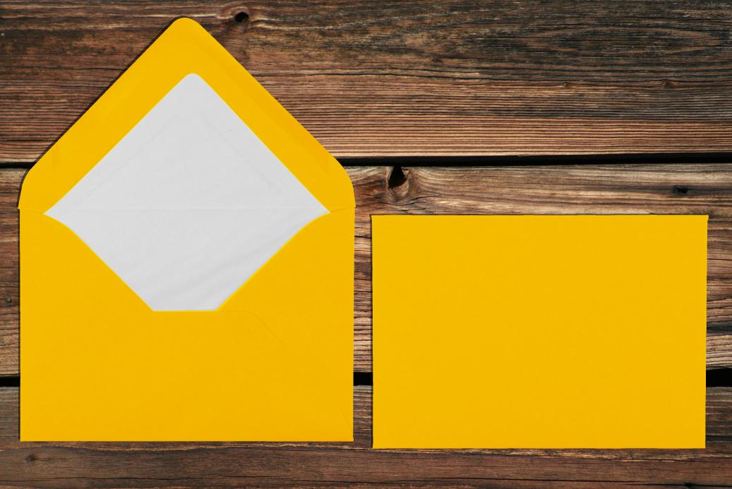 Briefhüllen mit Seidenfutter B6 125x176 mm Nassklebend Ocker gerippt 100 g/qm